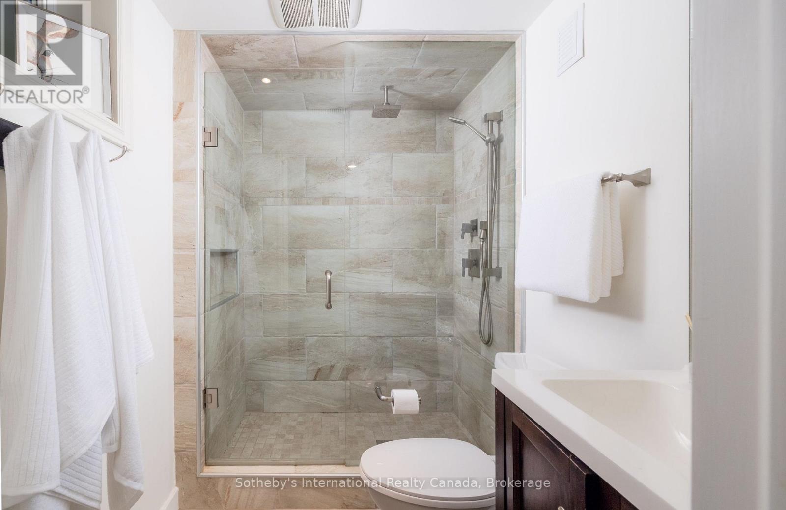 131 Kitzbuhl Crescent, Blue Mountains, Ontario  L9Y 0S5 - Photo 30 - X12578268