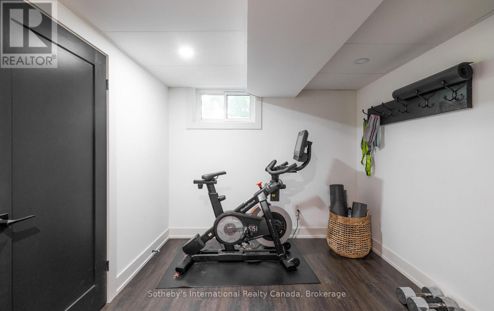 131 Kitzbuhl Crescent, Blue Mountains, Ontario  L9Y 0S5 - Photo 32 - X12578268