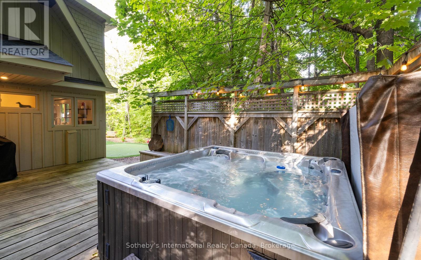 131 Kitzbuhl Crescent, Blue Mountains, Ontario  L9Y 0S5 - Photo 35 - X12578268