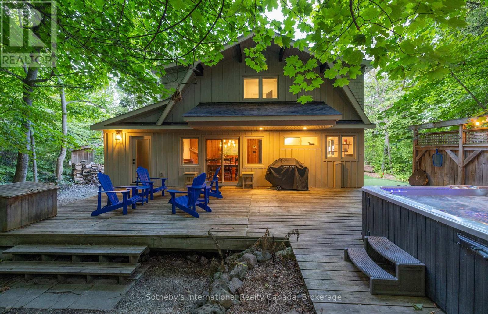 131 Kitzbuhl Crescent, Blue Mountains, Ontario  L9Y 0S5 - Photo 38 - X12578268