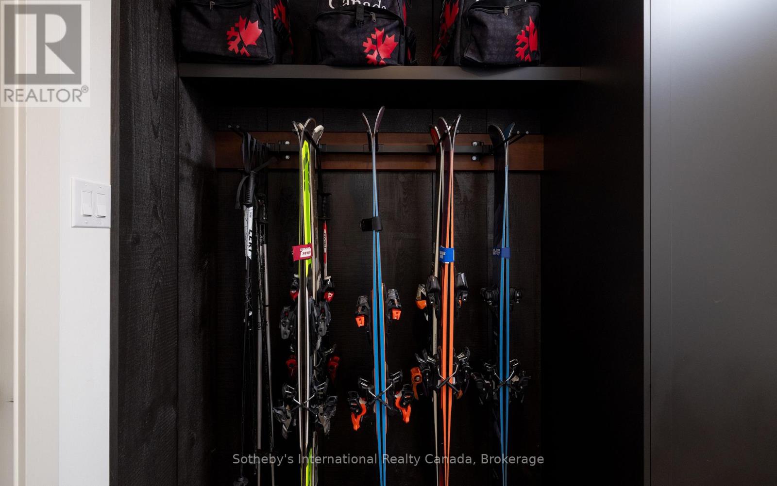 131 Kitzbuhl Crescent, Blue Mountains, Ontario  L9Y 0S5 - Photo 7 - X12578268