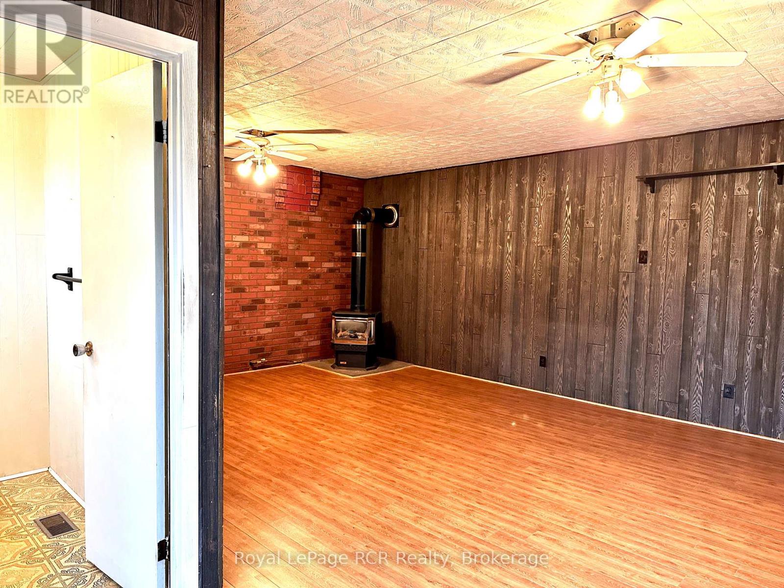 462 12th Street, Hanover, Ontario  N4N 1V9 - Photo 10 - X12578388