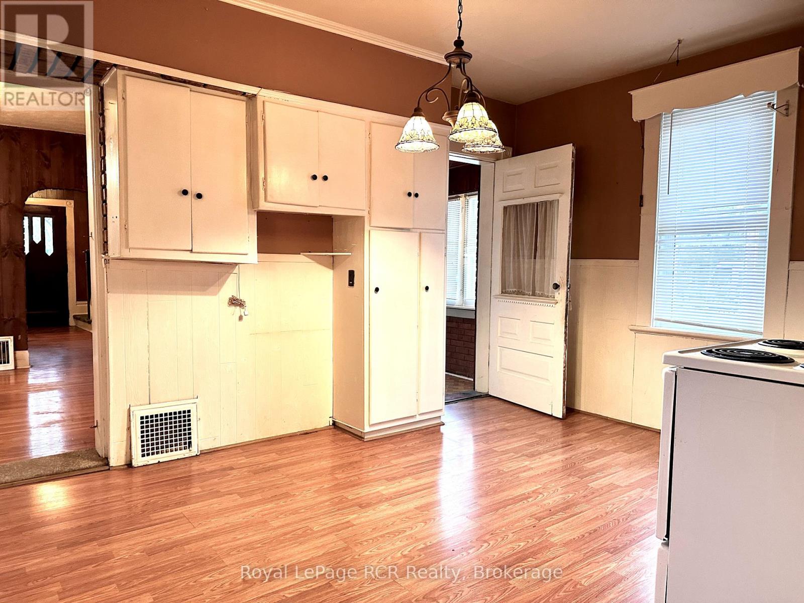 462 12th Street, Hanover, Ontario  N4N 1V9 - Photo 16 - X12578388