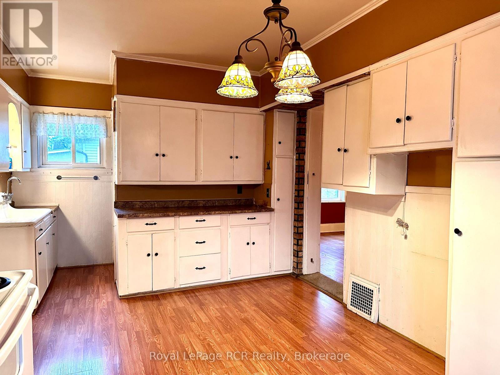 462 12th Street, Hanover, Ontario  N4N 1V9 - Photo 18 - X12578388