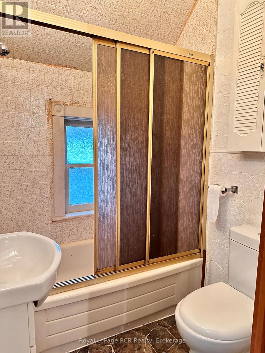 462 12th Street, Hanover, Ontario  N4N 1V9 - Photo 37 - X12578388