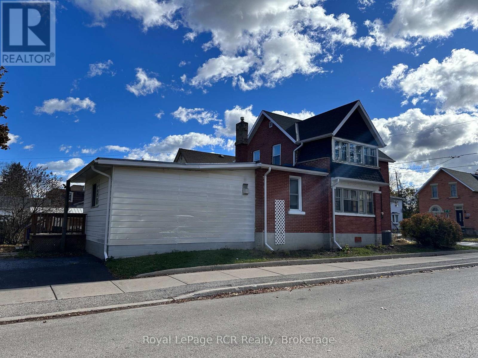 462 12th Street, Hanover, Ontario  N4N 1V9 - Photo 5 - X12578388