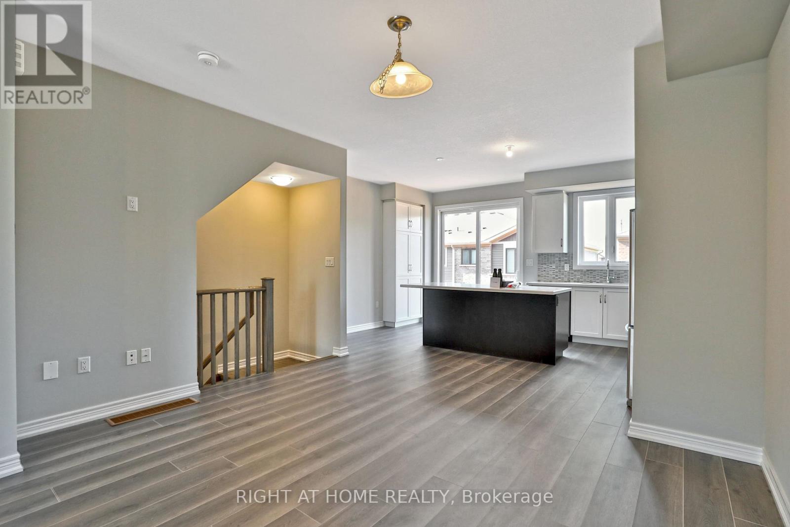 62 - 288 Glover Road, Hamilton, Ontario  L8E 5H6 - Photo 11 - X12578078