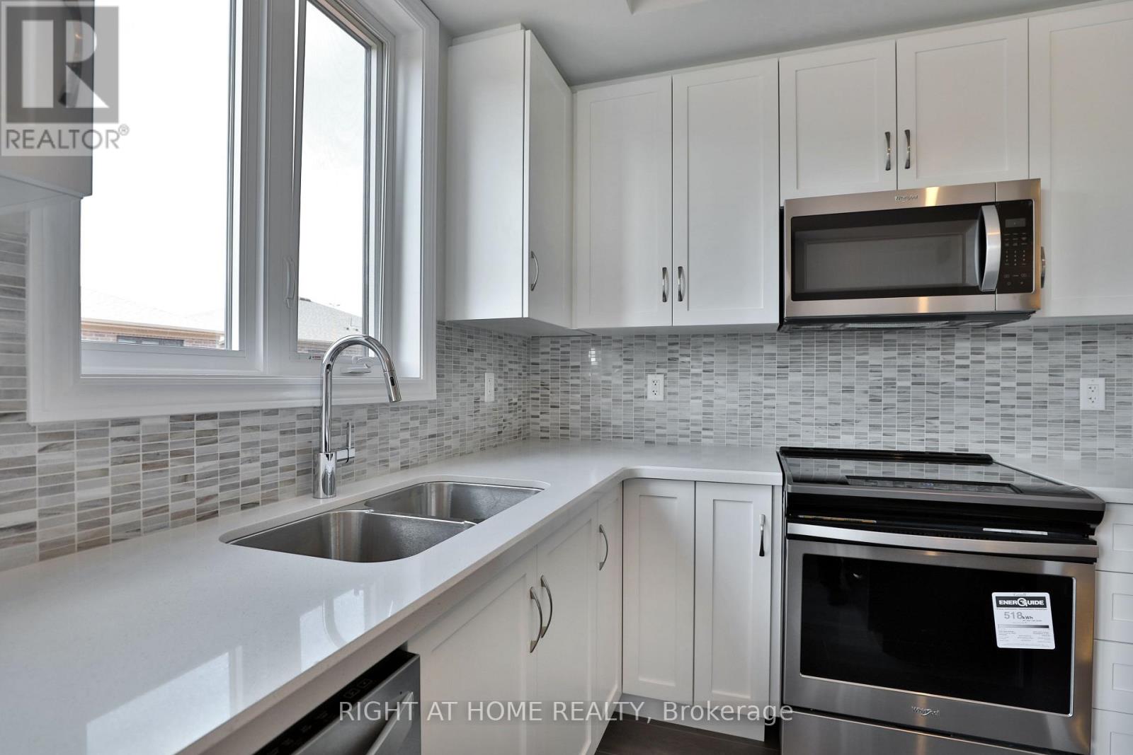 62 - 288 Glover Road, Hamilton, Ontario  L8E 5H6 - Photo 13 - X12578078