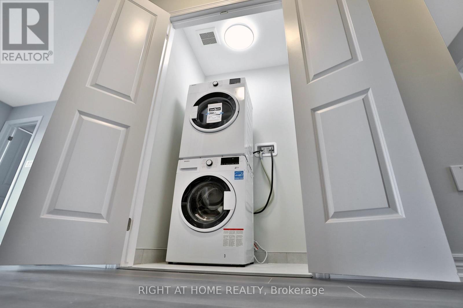 62 - 288 Glover Road, Hamilton, Ontario  L8E 5H6 - Photo 23 - X12578078