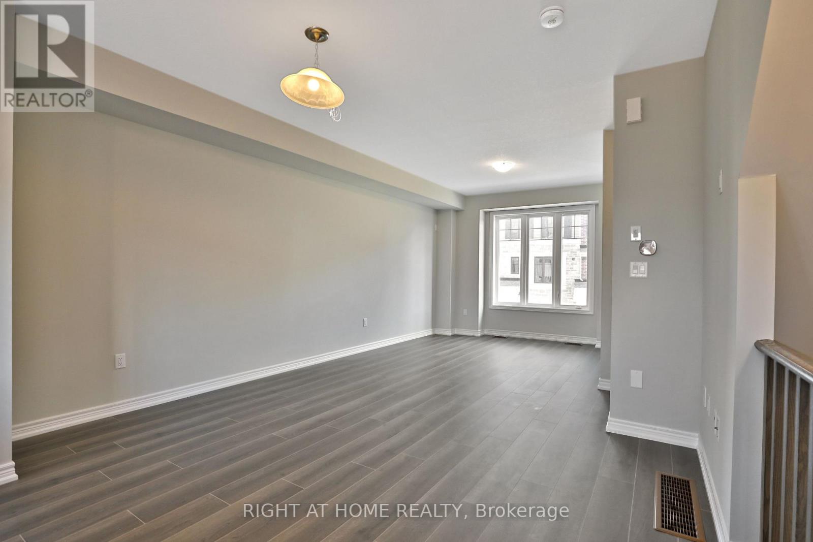 62 - 288 Glover Road, Hamilton, Ontario  L8E 5H6 - Photo 8 - X12578078