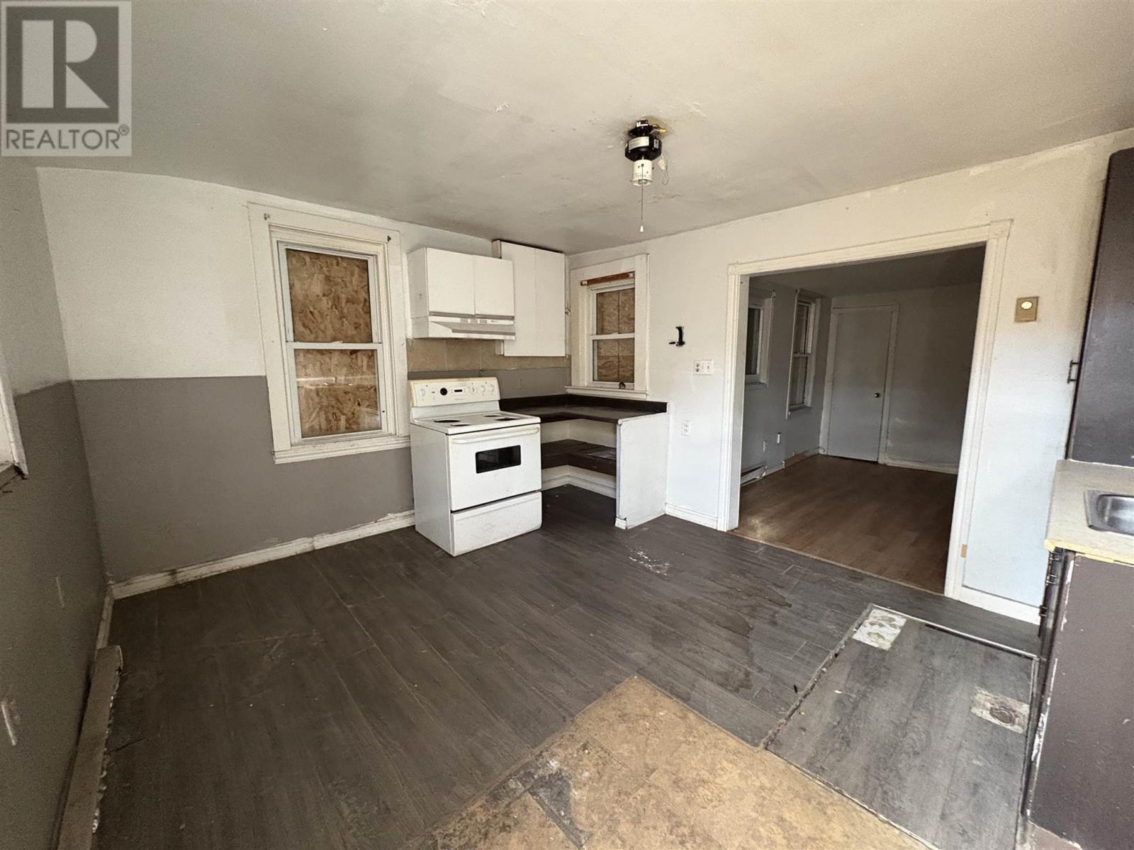 32 Blucher St, Sault Ste. Marie, Ontario  P6A 2V4 - Photo 5 - SM253354