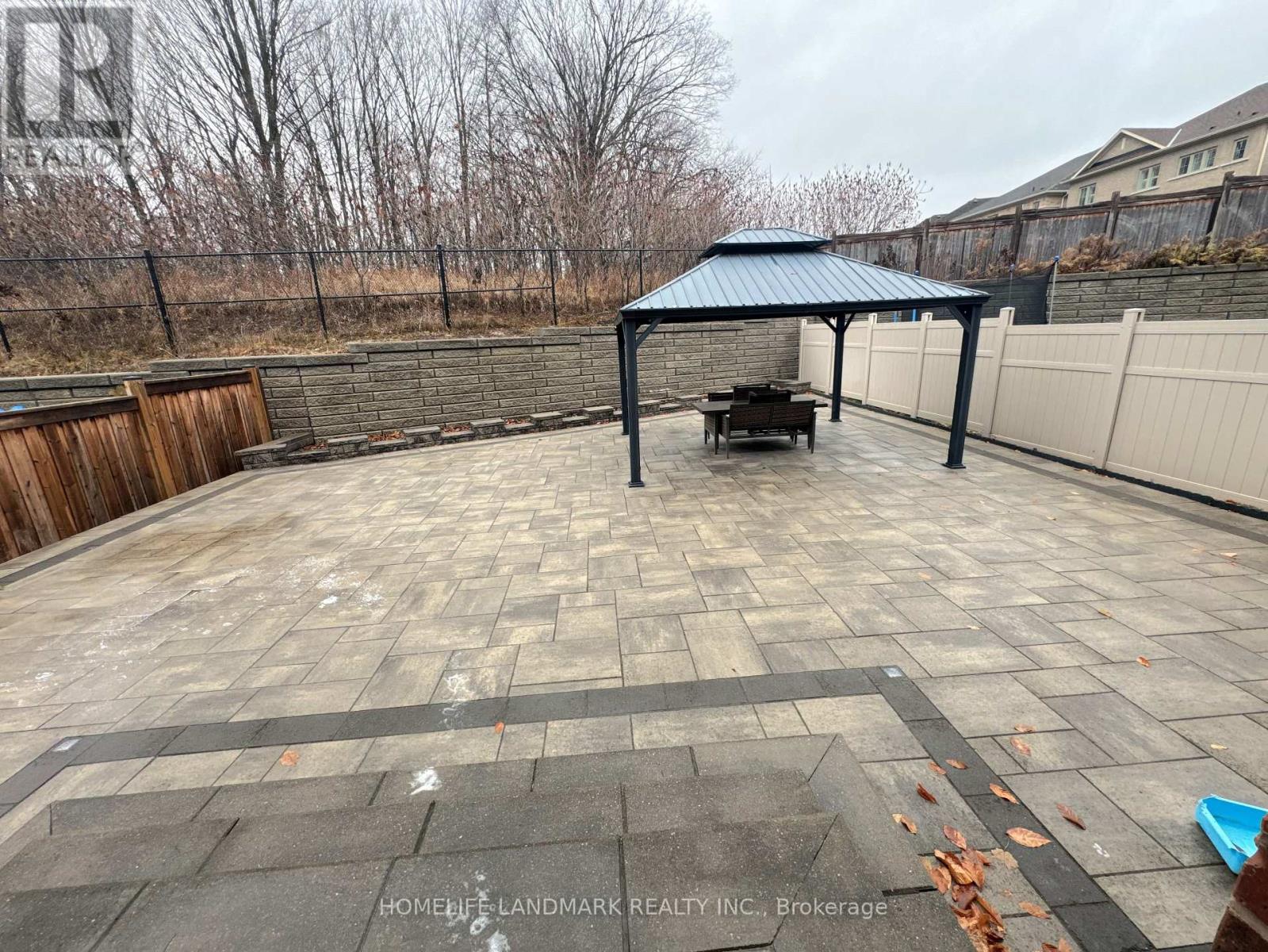 34 Manor Hampton Street, East Gwillimbury, Ontario  L9N 0P9 - Photo 23 - N12576034