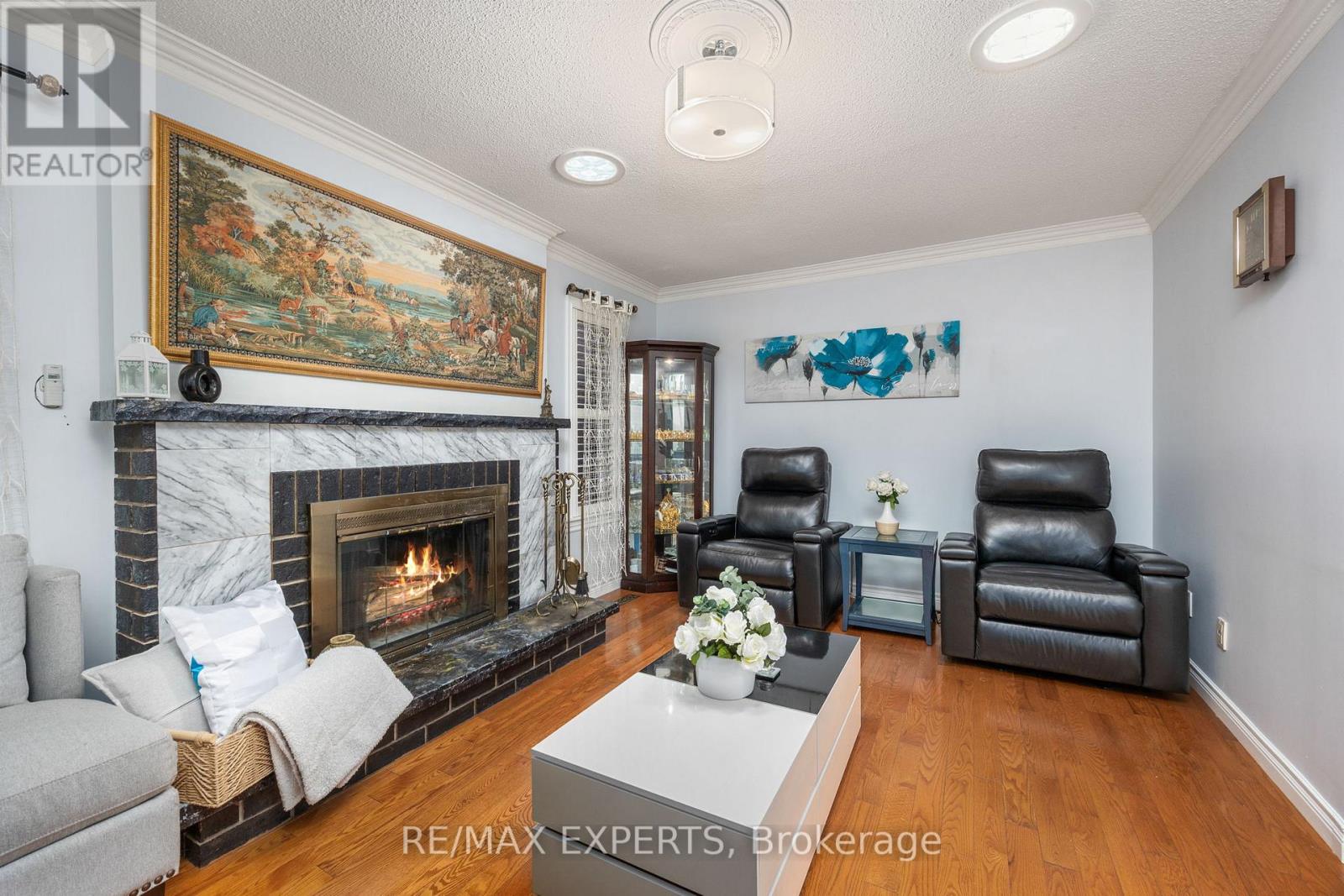 482 Malaga Road, Mississauga, Ontario  L5B 3W2 - Photo 17 - W12578110