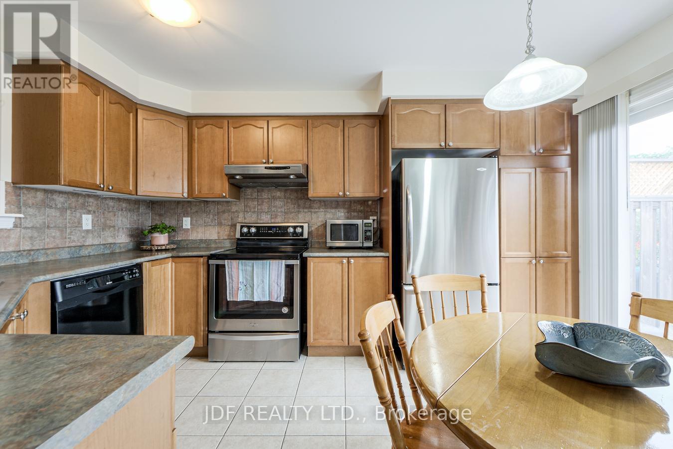 3178 Stornoway Circle, Oakville, Ontario  L6M 5H7 - Photo 13 - W12578170