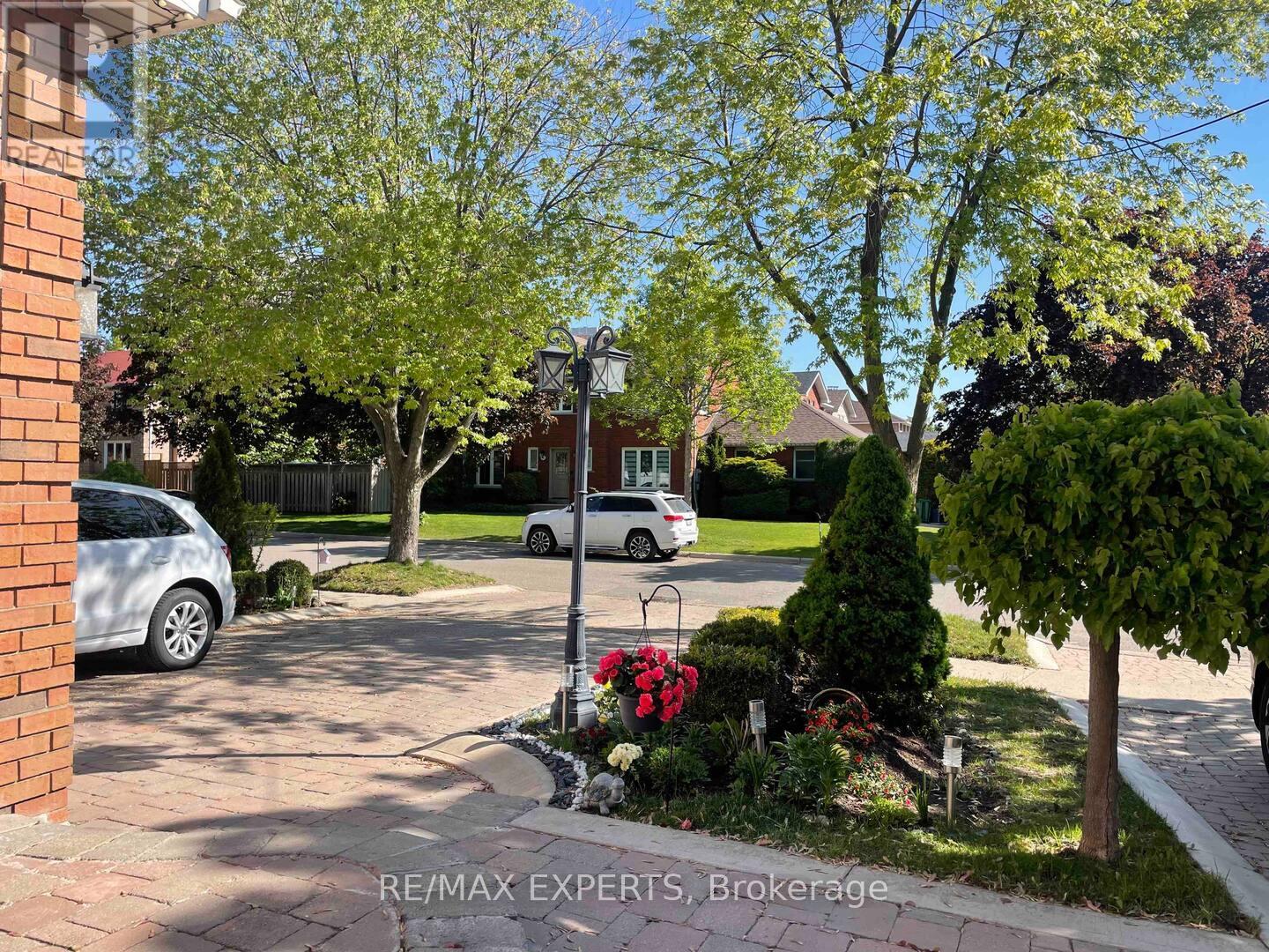 482 Malaga Road, Mississauga, Ontario  L5B 3W2 - Photo 43 - W12578110
