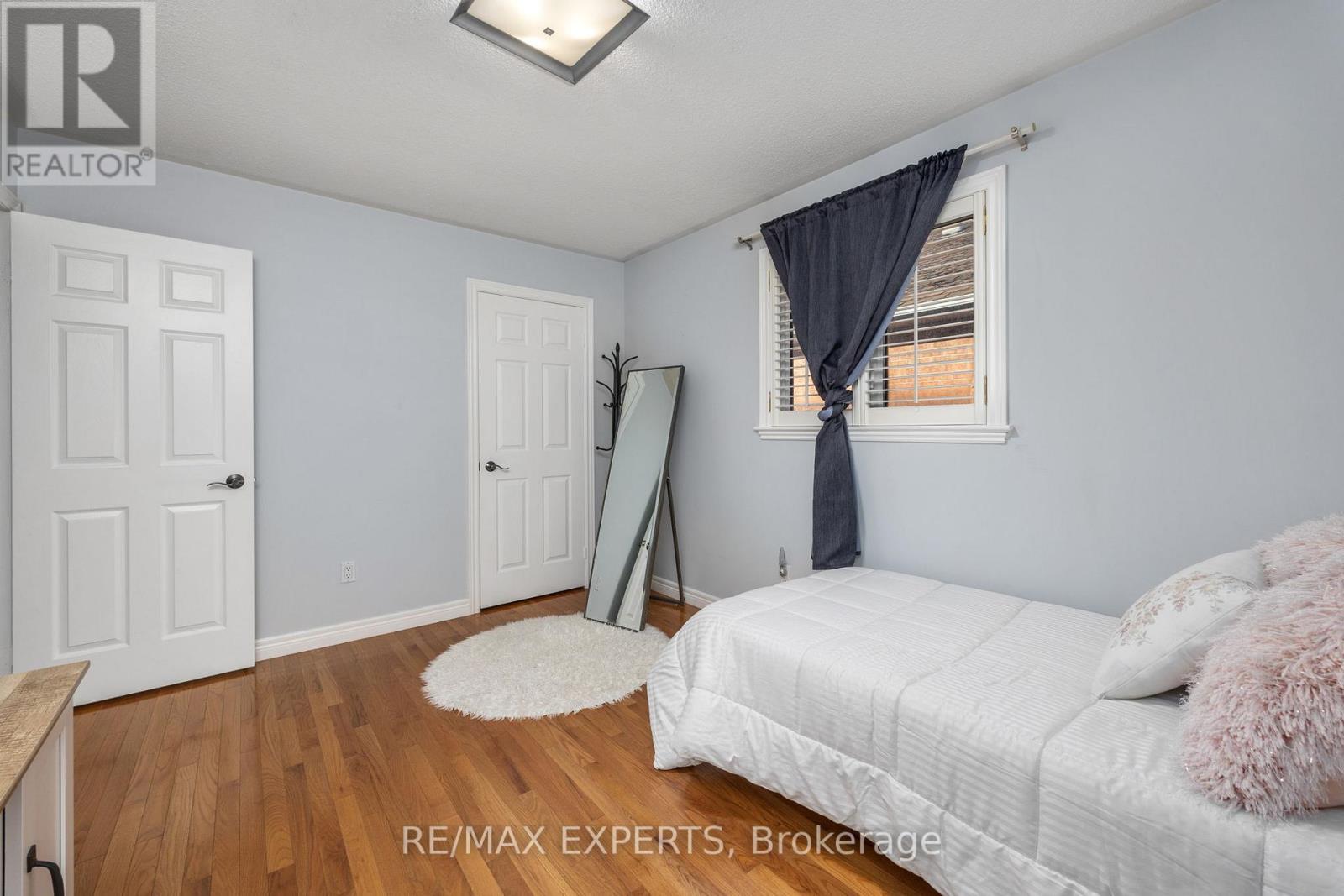 482 Malaga Road, Mississauga, Ontario  L5B 3W2 - Photo 32 - W12578110