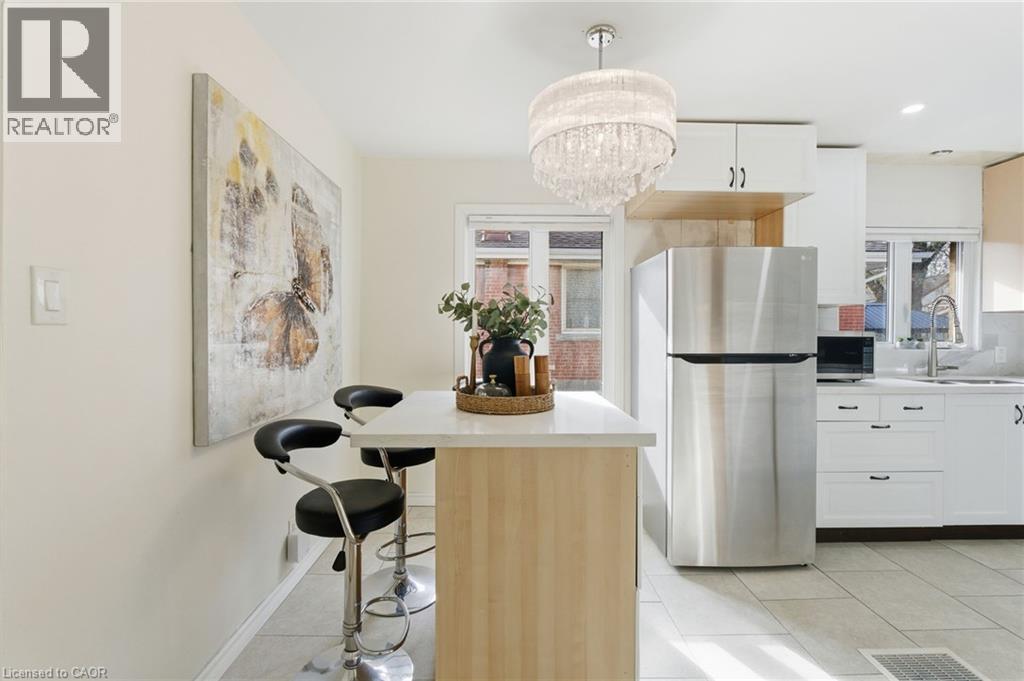 352 East 28th Street, Hamilton, Ontario  L8V 3J6 - Photo 14 - 40790663