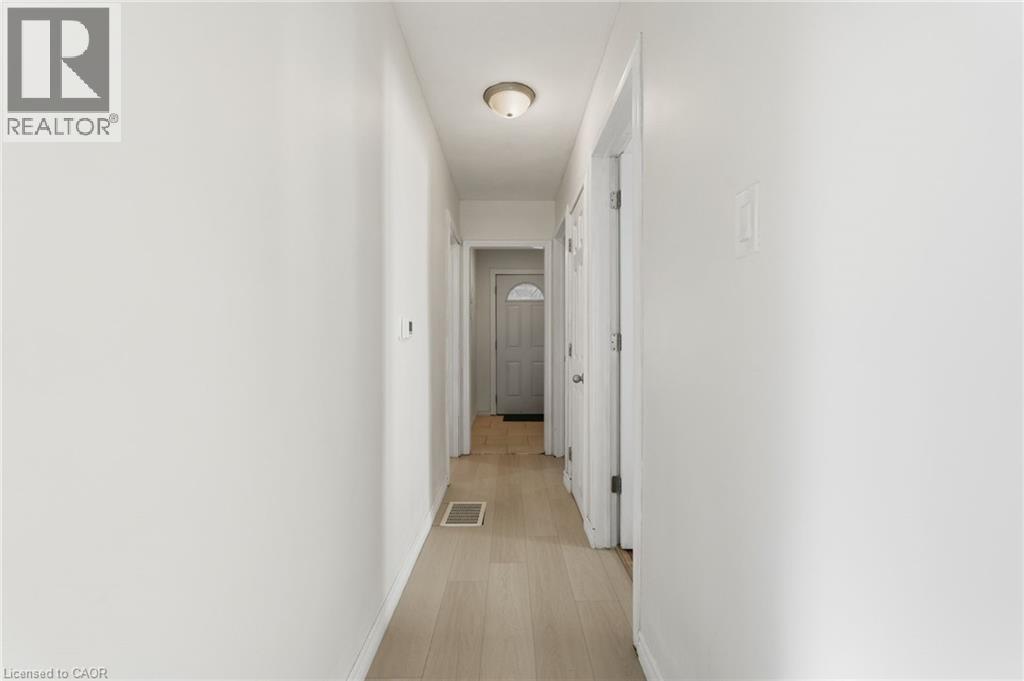 352 East 28th Street, Hamilton, Ontario  L8V 3J6 - Photo 21 - 40790663