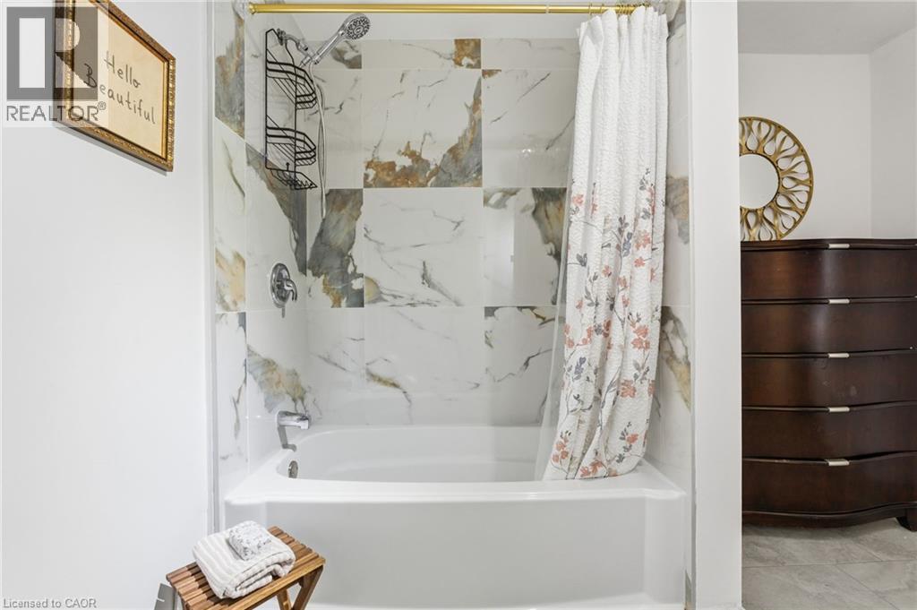 352 East 28th Street, Hamilton, Ontario  L8V 3J6 - Photo 29 - 40790663