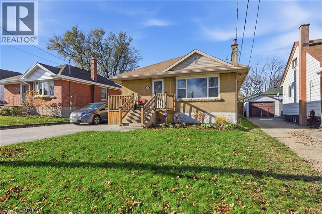 352 East 28th Street, Hamilton, Ontario  L8V 3J6 - Photo 3 - 40790663