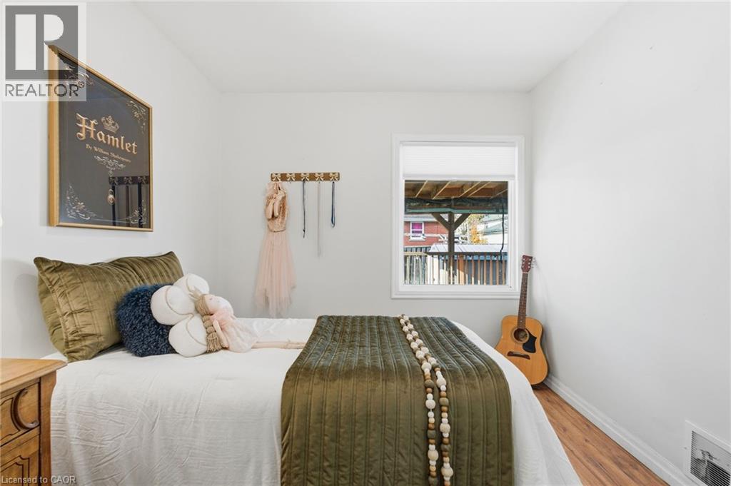 352 East 28th Street, Hamilton, Ontario  L8V 3J6 - Photo 32 - 40790663