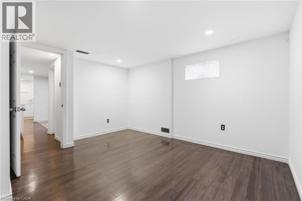 352 East 28th Street, Hamilton, Ontario  L8V 3J6 - Photo 43 - 40790663