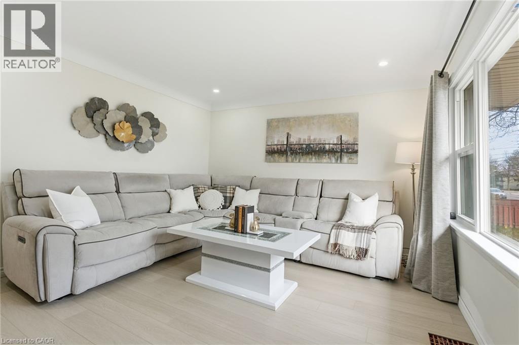 352 East 28th Street, Hamilton, Ontario  L8V 3J6 - Photo 9 - 40790663