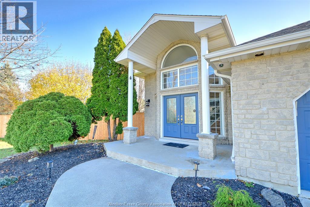 1633 Cherrywood Street, Lakeshore, Ontario  N0R 1A0 - Photo 4 - 25028827