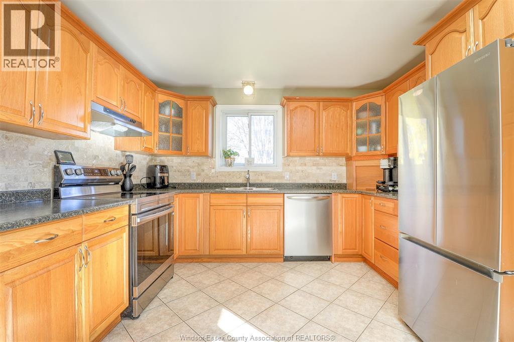 1633 Cherrywood Street, Lakeshore, Ontario  N0R 1A0 - Photo 10 - 25028827