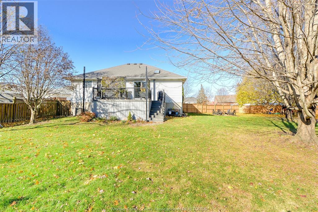 1633 Cherrywood Street, Lakeshore, Ontario  N0R 1A0 - Photo 39 - 25028827