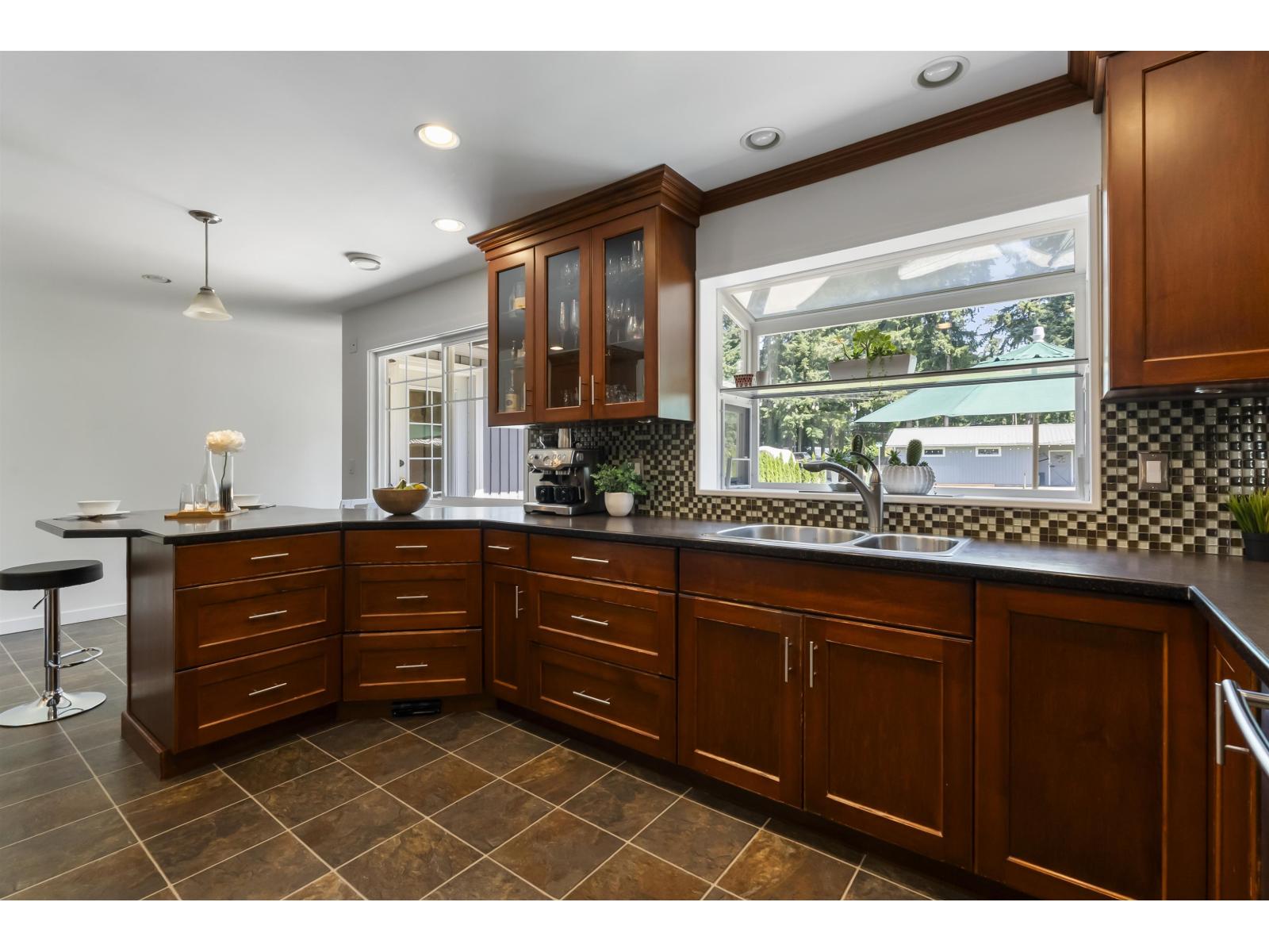 5564 238 Street, Langley, British Columbia  V2Z 2P1 - Photo 7 - R3069883