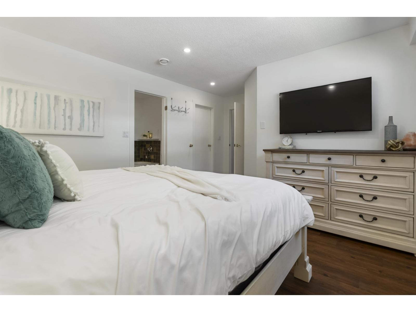 5564 238 Street, Langley, British Columbia  V2Z 2P1 - Photo 16 - R3069883