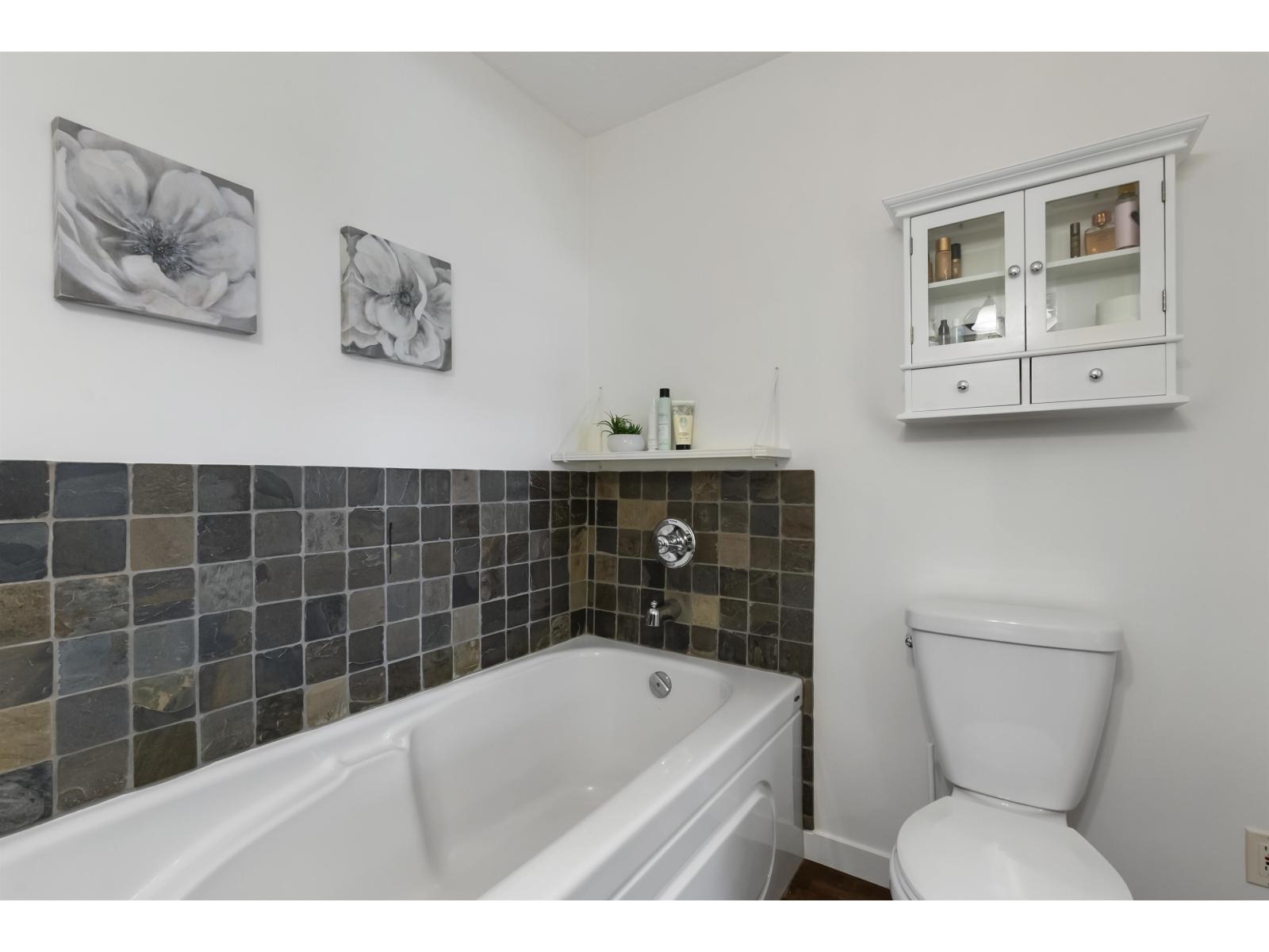 5564 238 Street, Langley, British Columbia  V2Z 2P1 - Photo 18 - R3069883