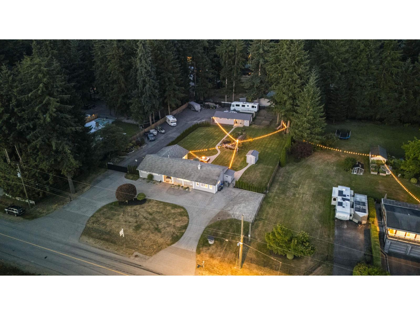 5564 238 Street, Langley, British Columbia  V2Z 2P1 - Photo 39 - R3069883