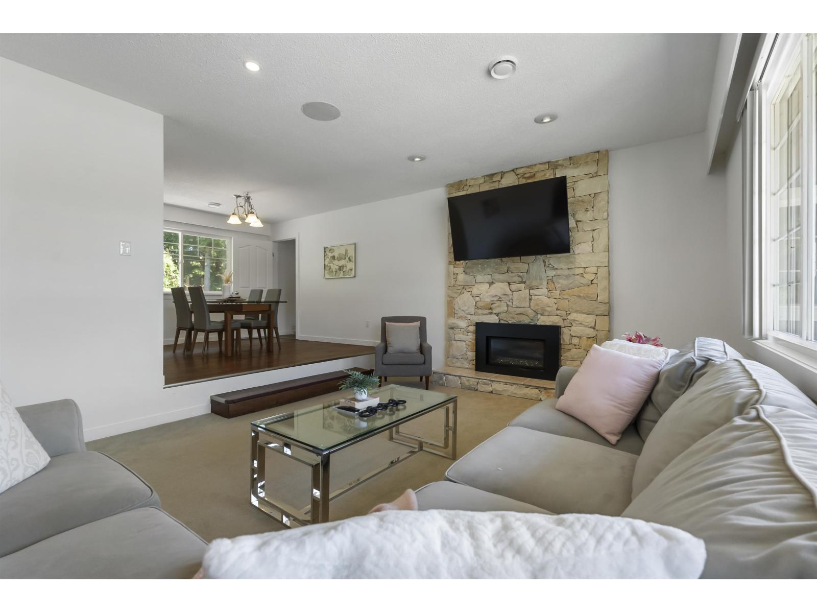 5564 238 Street, Langley, British Columbia  V2Z 2P1 - Photo 4 - R3069883