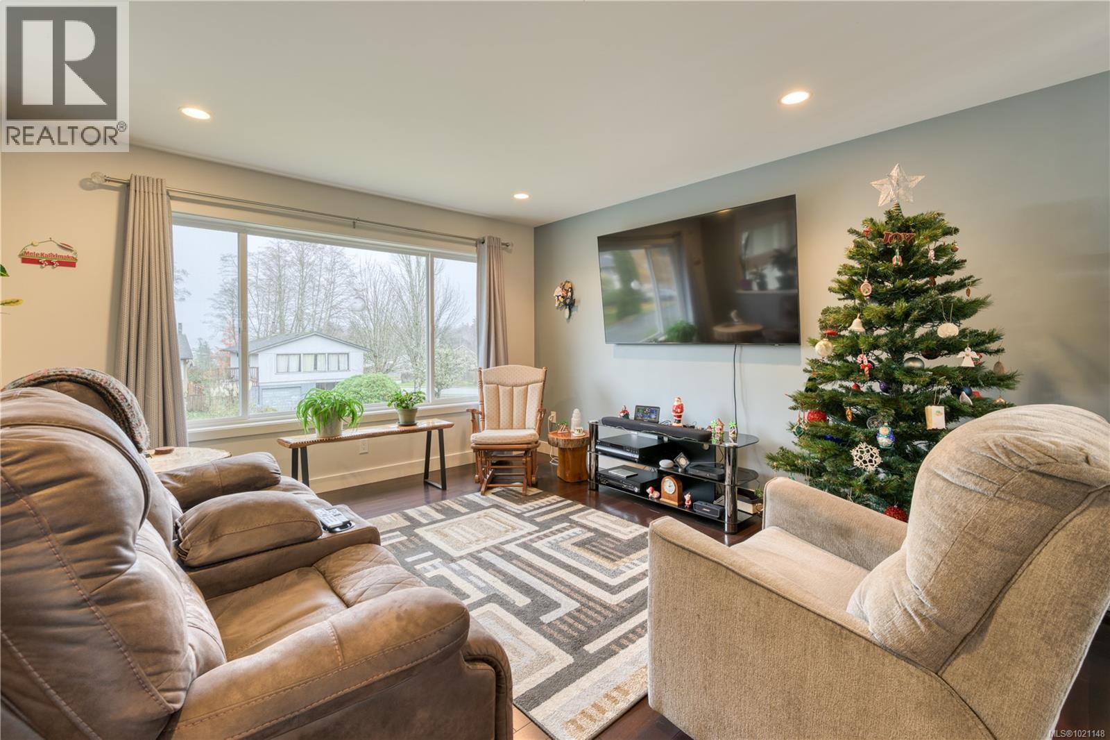 7730 Daphne St, Port Hardy, British Columbia V0N 2P0 - Photo 4 - 1021148