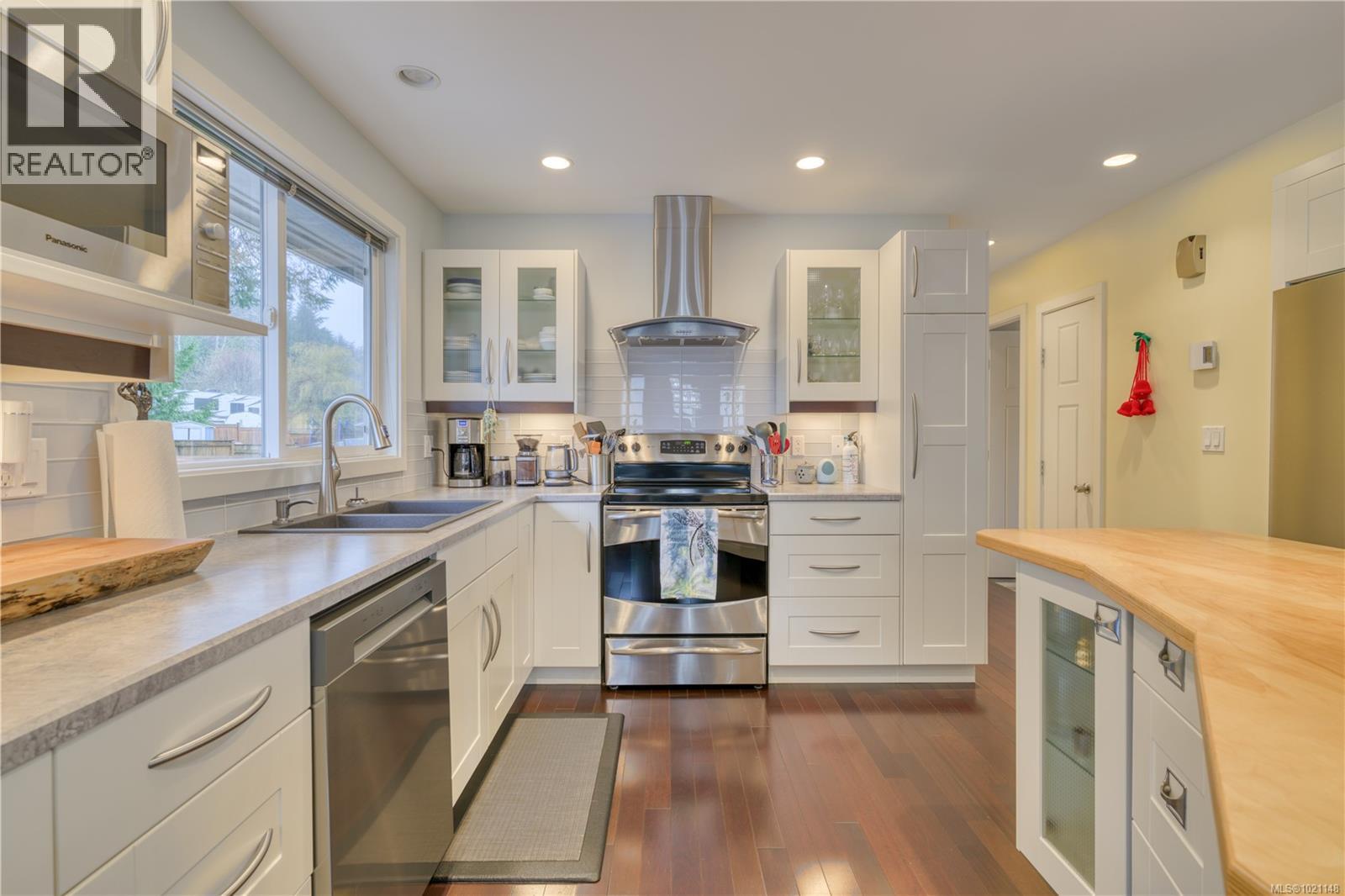 7730 Daphne St, Port Hardy, British Columbia V0N 2P0 - Photo 5 - 1021148