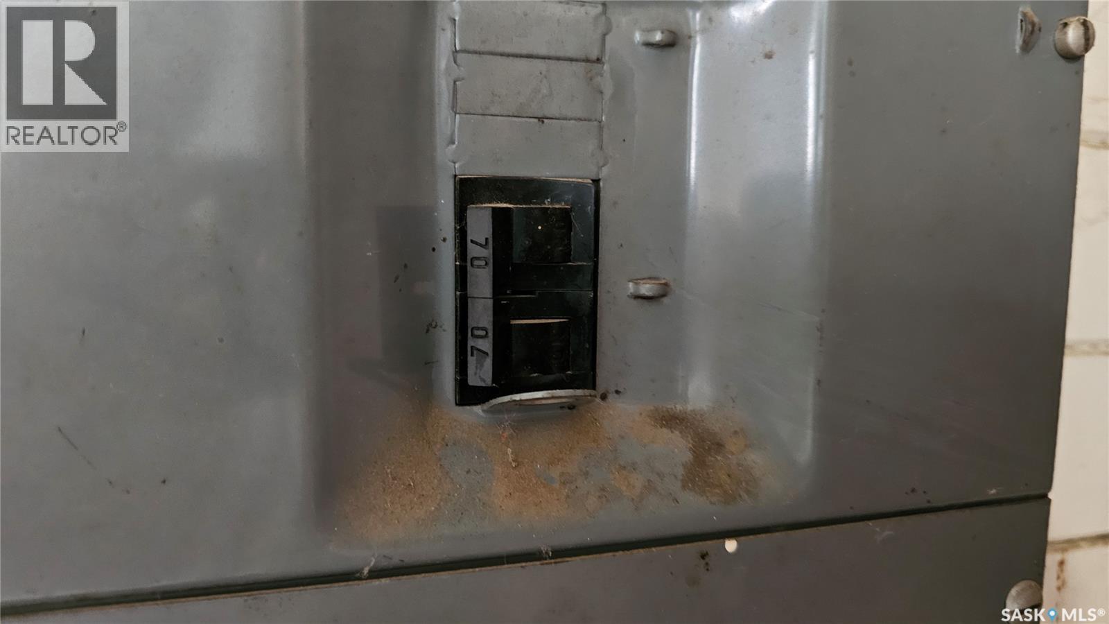 2470 Proton Avenue, Gull Lake, Saskatchewan  S0N 1A0 - Photo 15 - SK024729