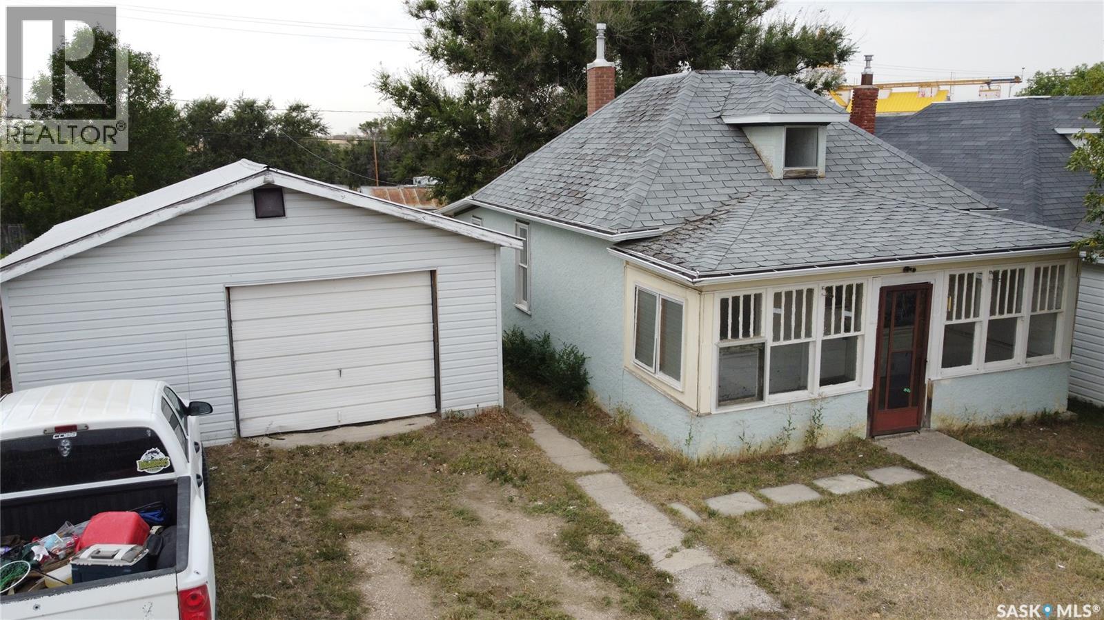 2470 Proton Avenue, Gull Lake, Saskatchewan  S0N 1A0 - Photo 30 - SK024729