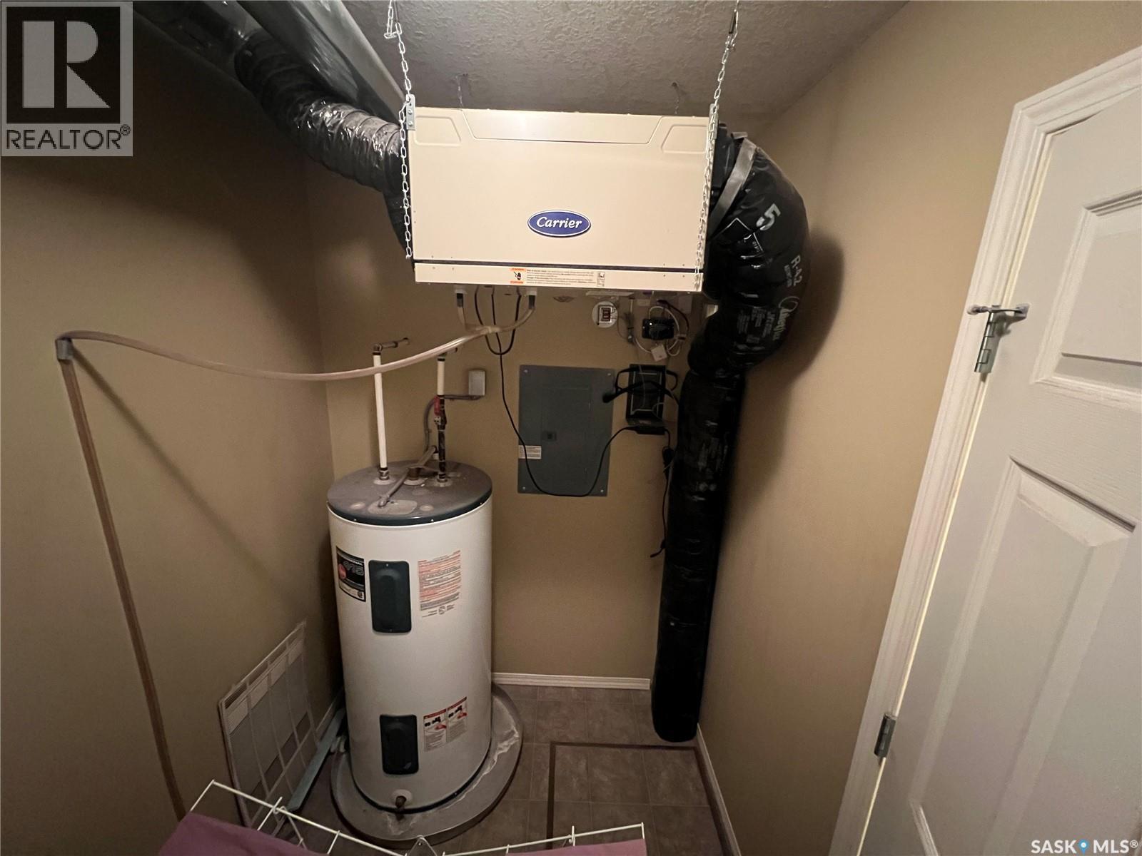 304 700 Battleford Trail, Swift Current, Saskatchewan  S9H 4V9 - Photo 14 - SK024728