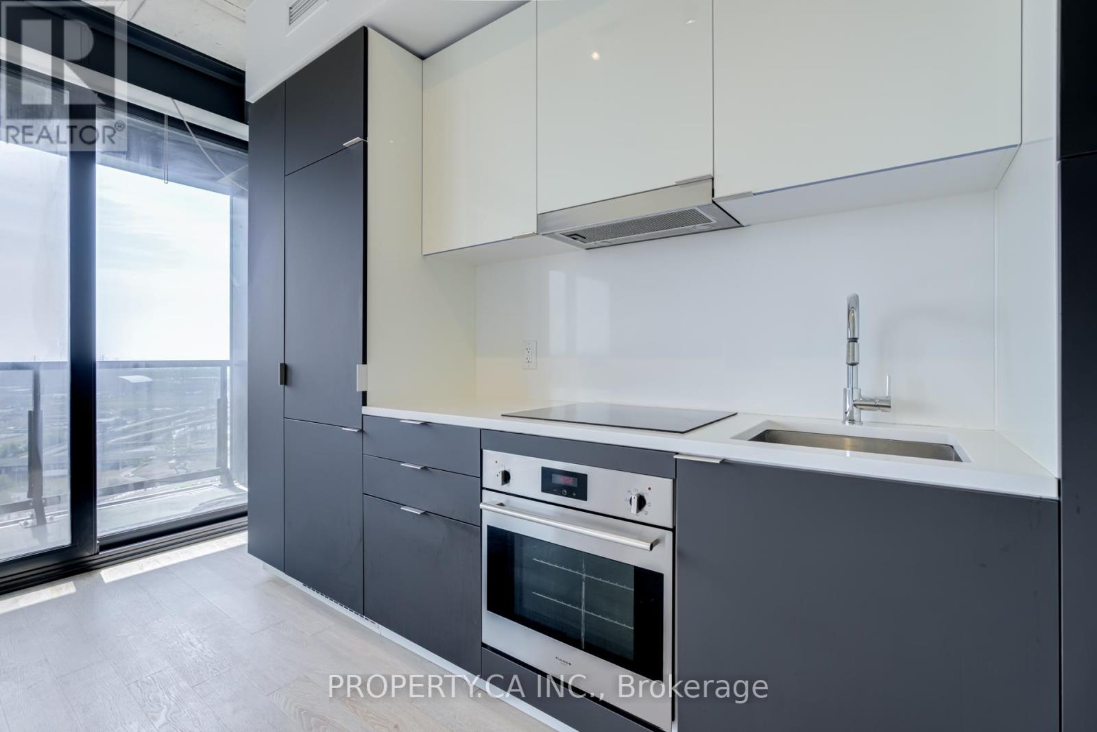 1907 - 170 Bayview Avenue, Toronto, Ontario  M5A 0M4 - Photo 10 - C12578210