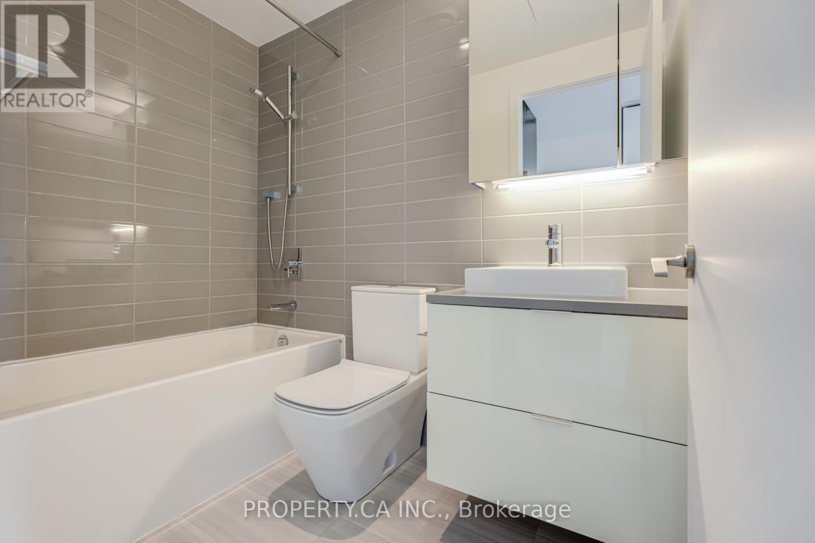 1907 - 170 Bayview Avenue, Toronto, Ontario  M5A 0M4 - Photo 21 - C12578210