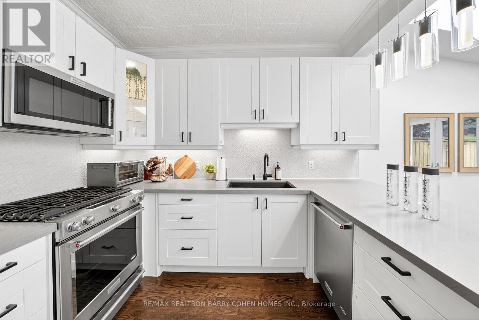 198 Macpherson Avenue, Toronto, Ontario  M5R 1W8 - Photo 10 - C12578228