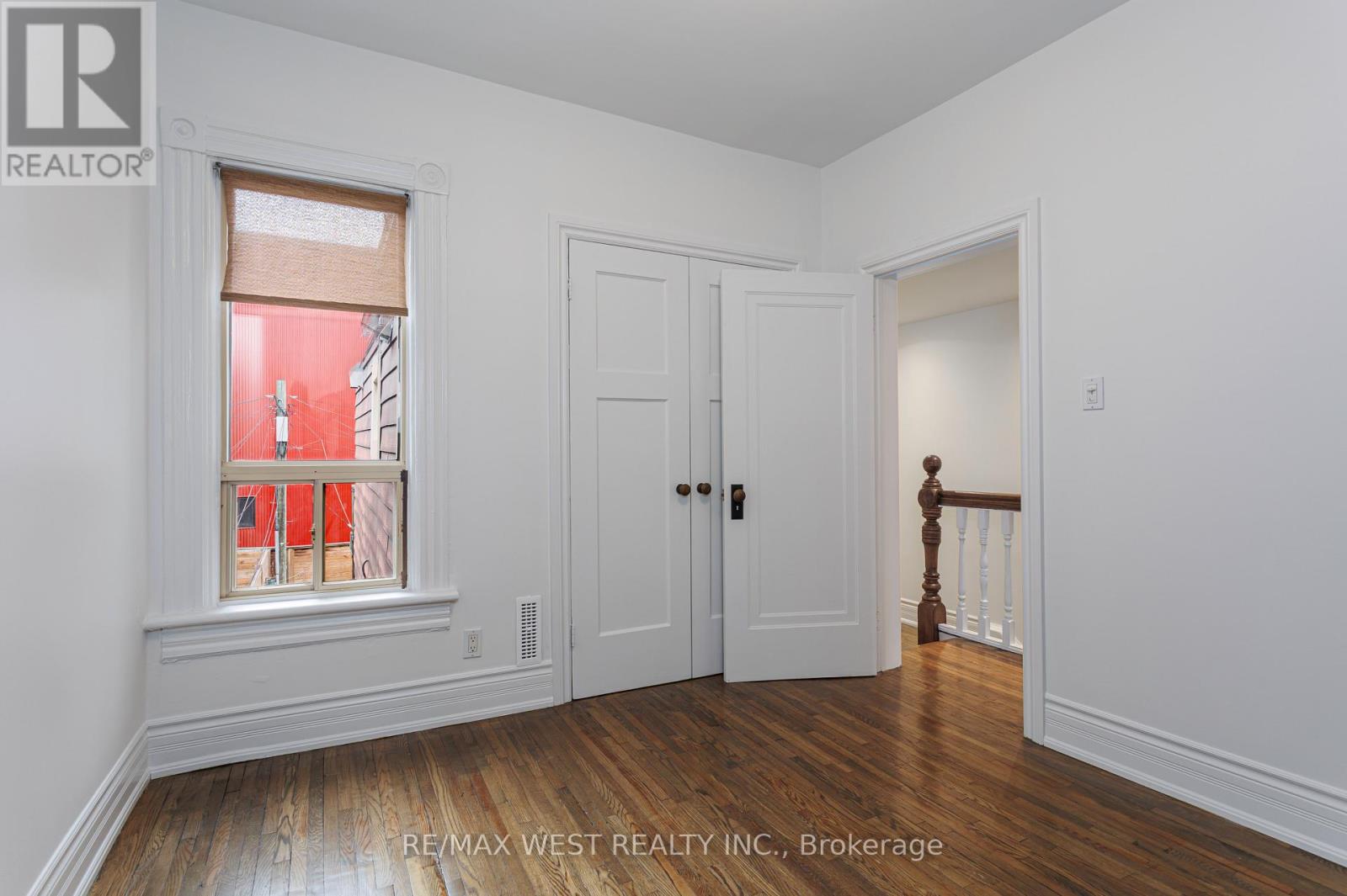 84 Mackenzie Crescent, Toronto, Ontario  M6J 1T3 - Photo 16 - C12578238