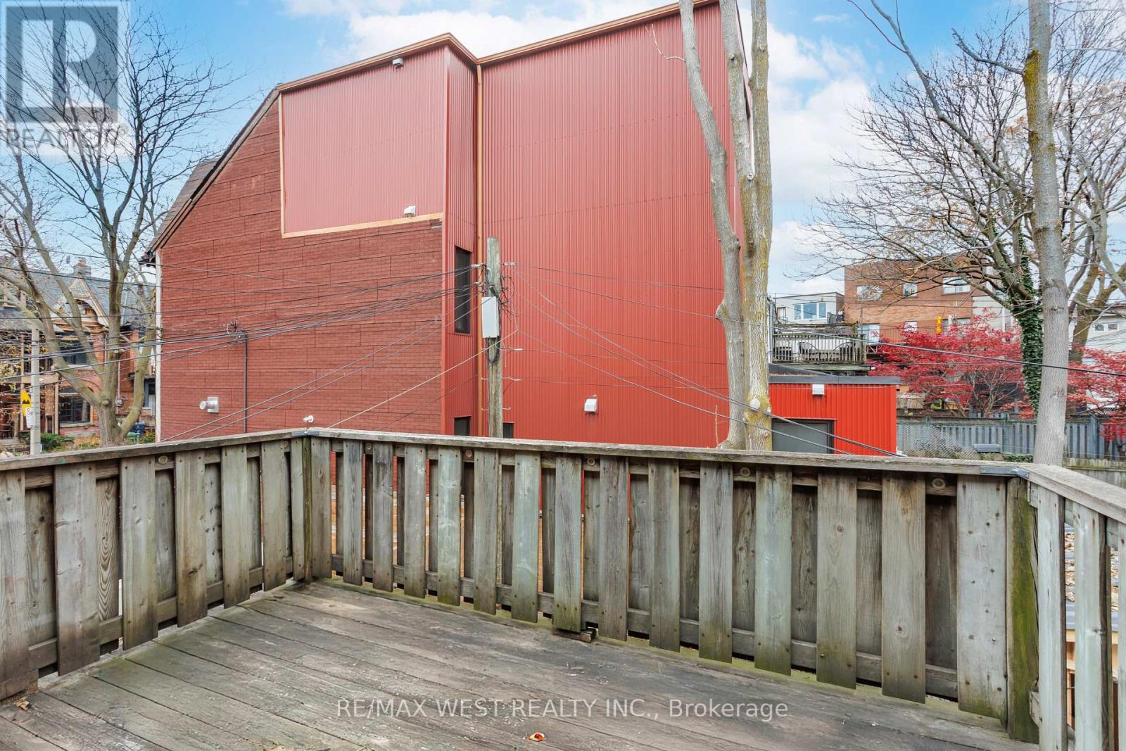 84 Mackenzie Crescent, Toronto, Ontario  M6J 1T3 - Photo 17 - C12578238