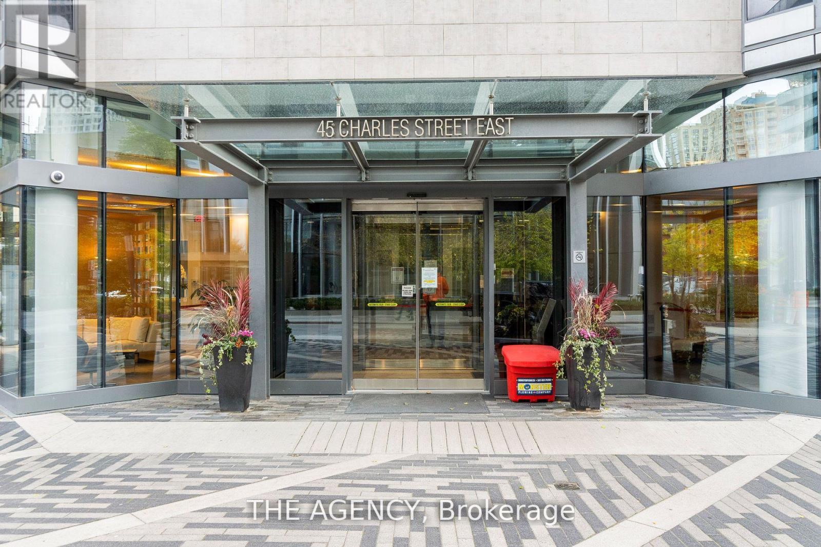 5110 - 45 Charles Street E, Toronto, Ontario  M4Y 1S2 - Photo 3 - C12578364