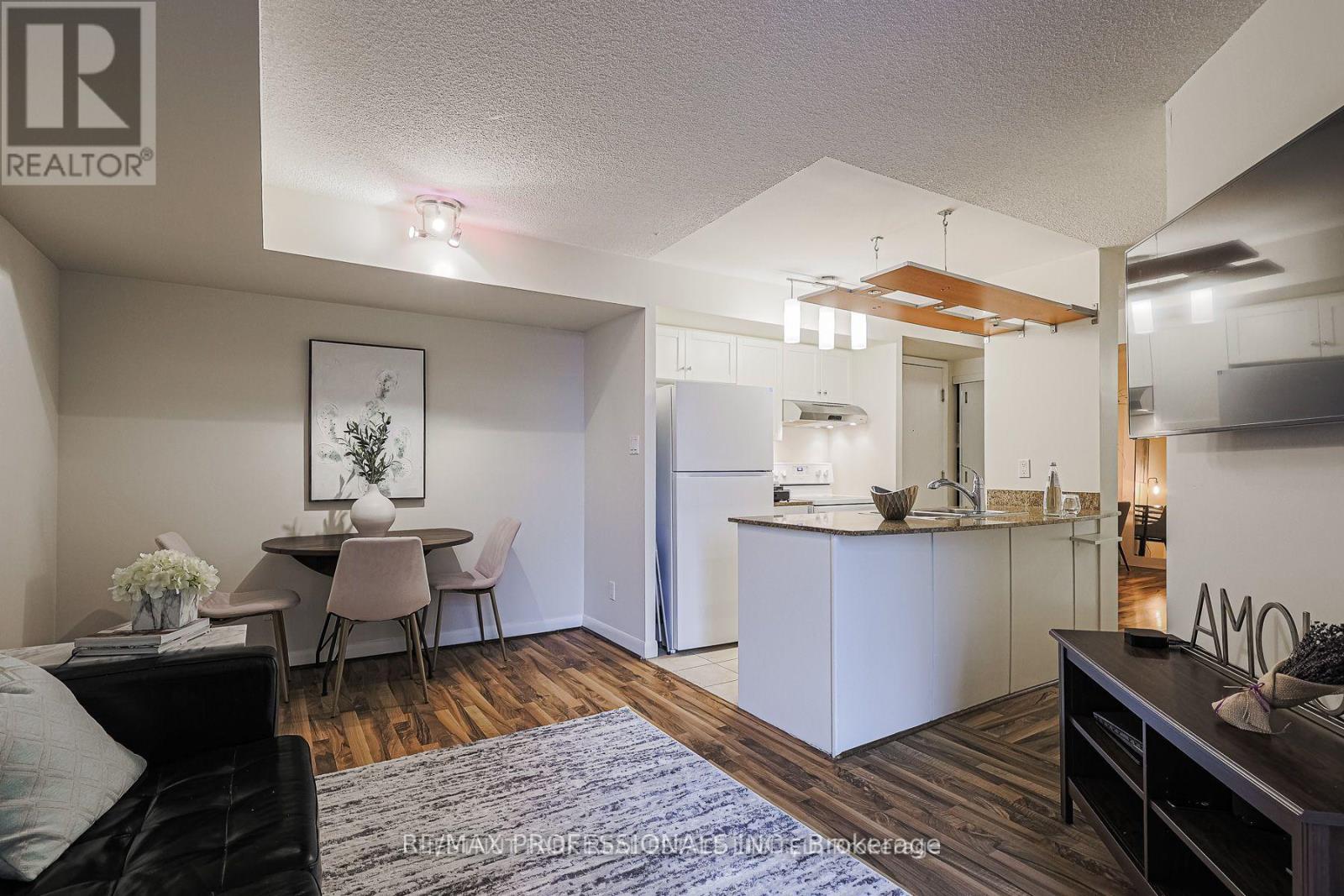 953 - 313 Richmond Street E, Toronto, Ontario  M5A 4S7 - Photo 2 - C12578402