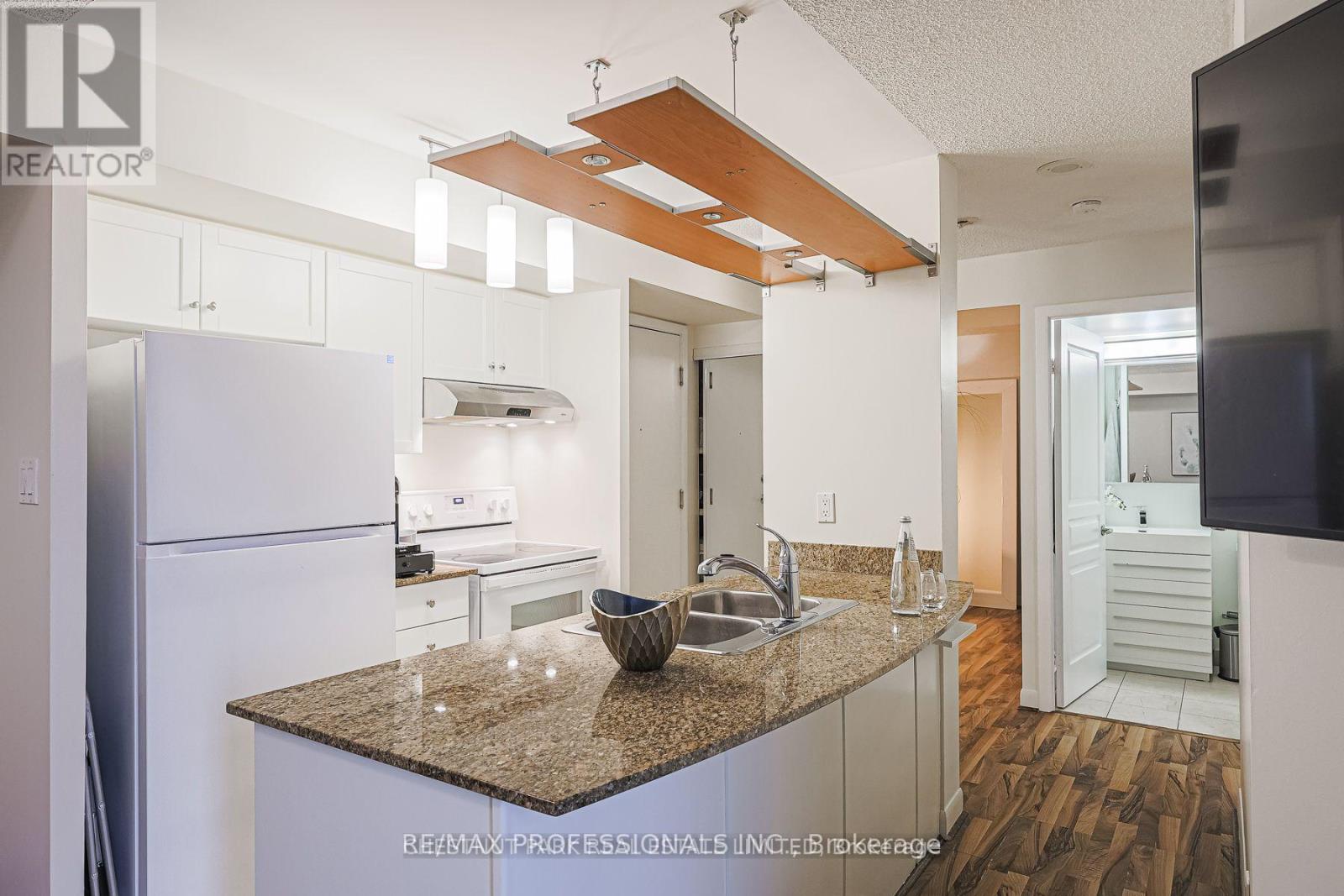 953 - 313 Richmond Street E, Toronto, Ontario  M5A 4S7 - Photo 8 - C12578402