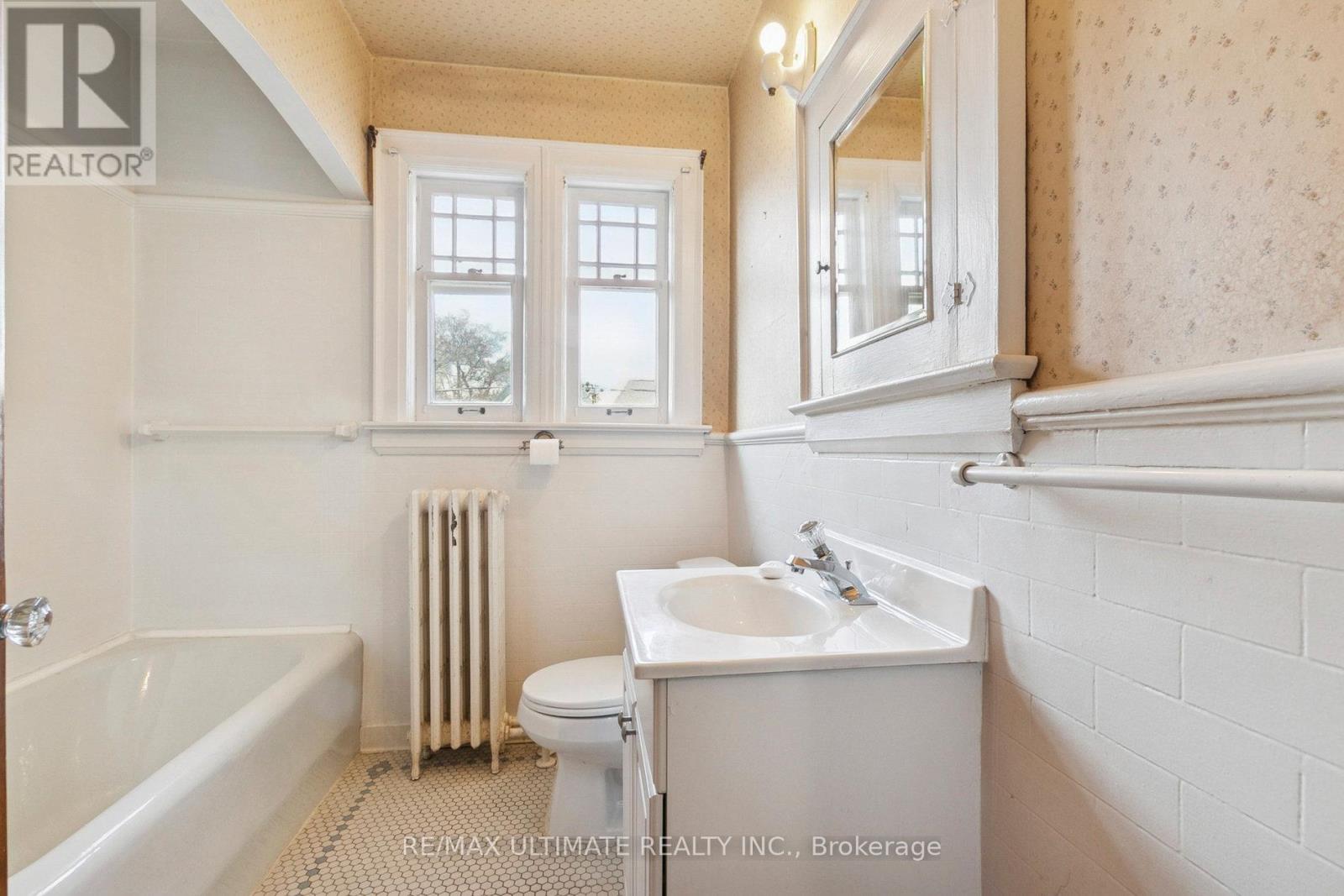 115 Wanless Avenue, Toronto, Ontario  M4N 1W1 - Photo 17 - C12578430