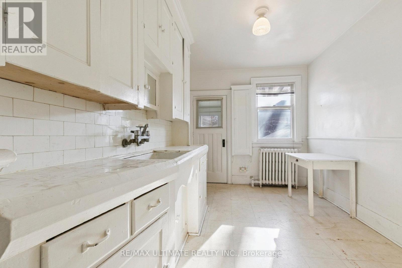 115 Wanless Avenue, Toronto, Ontario  M4N 1W1 - Photo 5 - C12578430